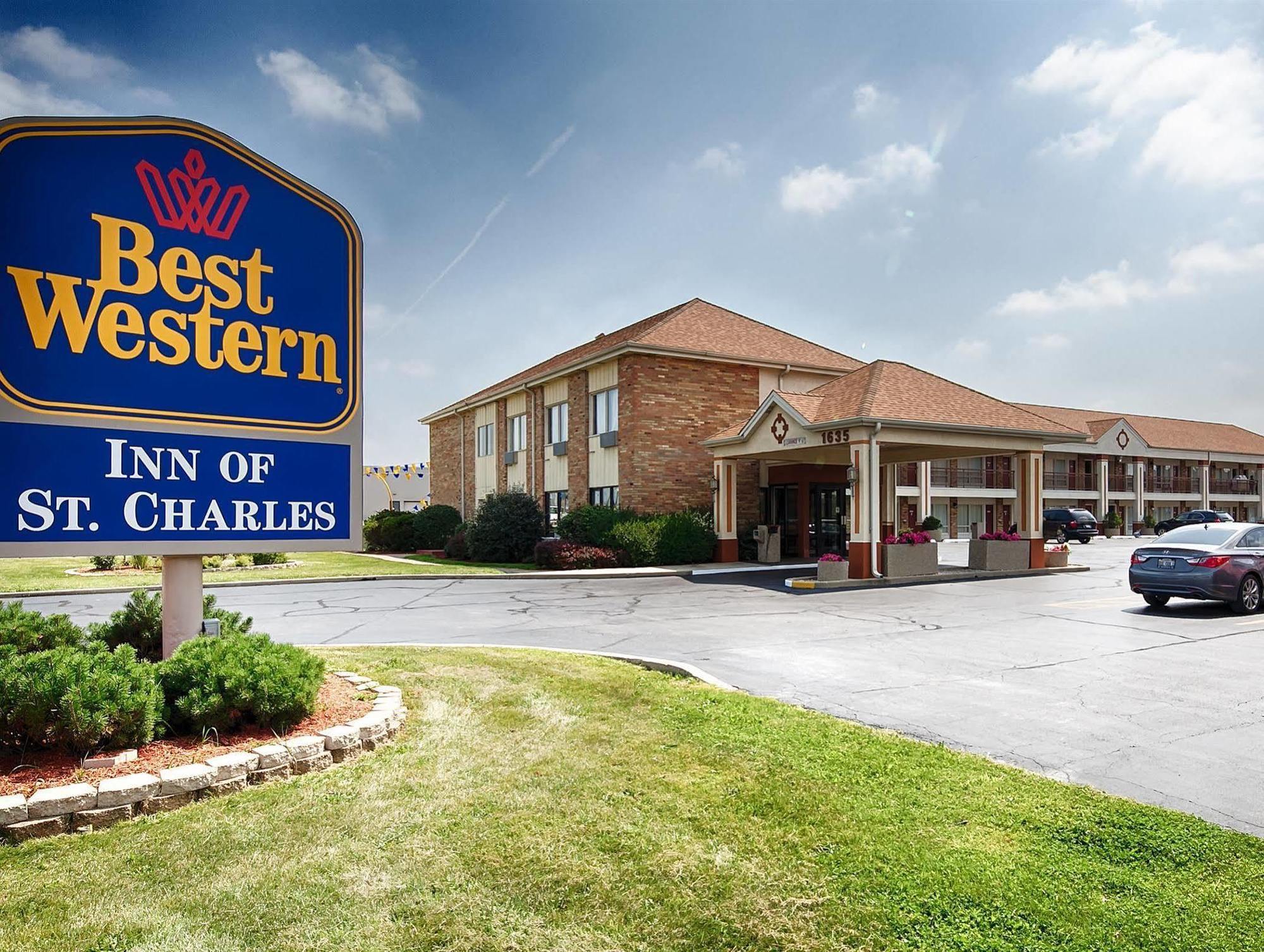 Western Of St. Charles 3*
